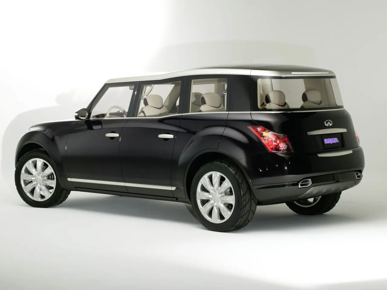 Infiniti Kuraza Concept (2005) – zadní tříčtvrteční pohled
