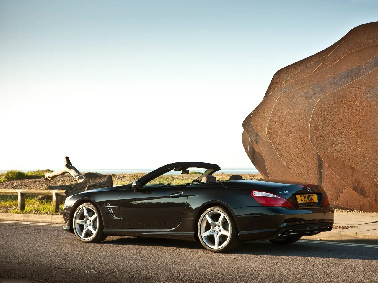 Mercedes-Benz SL500 (2013) - Rear Three-Quarter