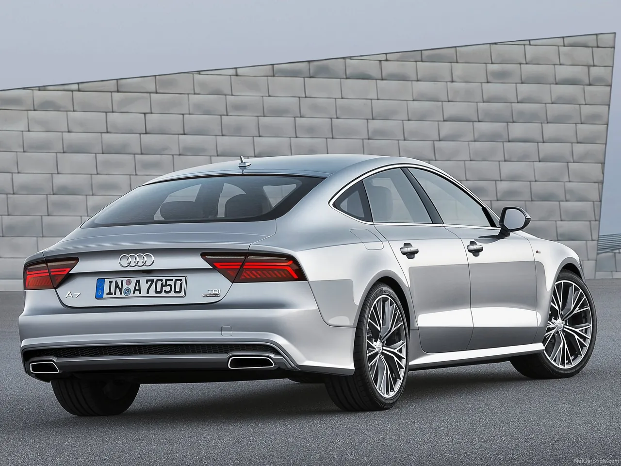 Audi A7 Sportback (2015) – zadní tříčtvrteční pohled