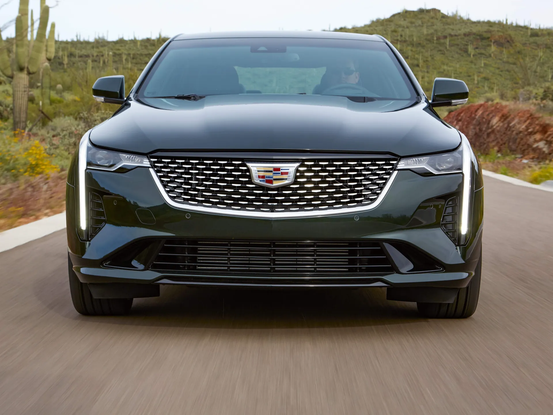 Cadillac CT4 (2020) – zepředu