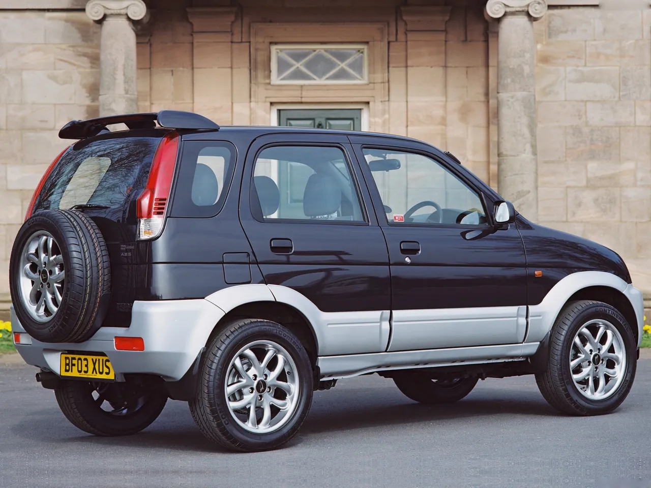 Daihatsu Terios Sport (2003) – zadní tříčtvrteční pohled