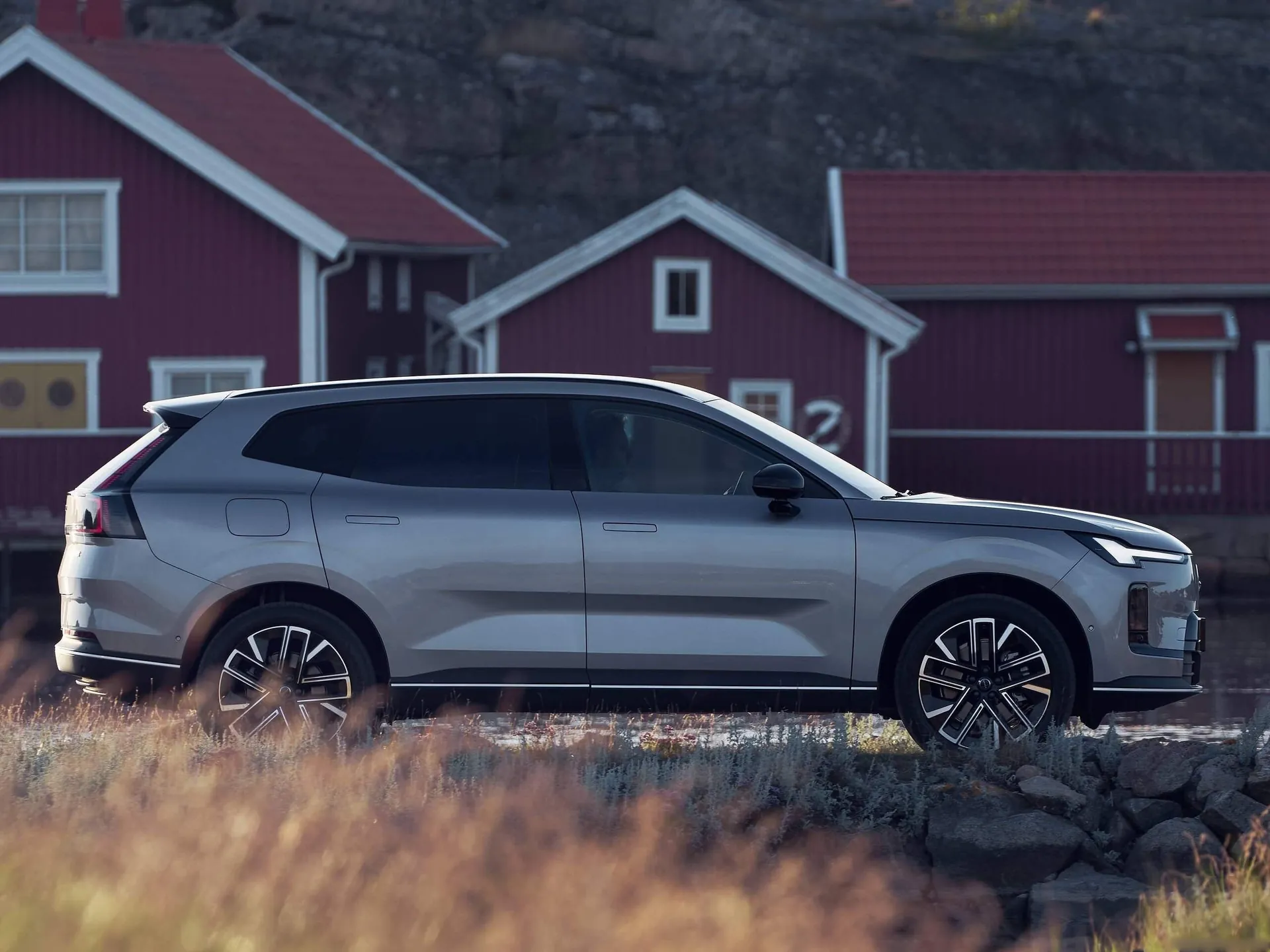 Volvo XC70 [CN] (2026) – boční profil