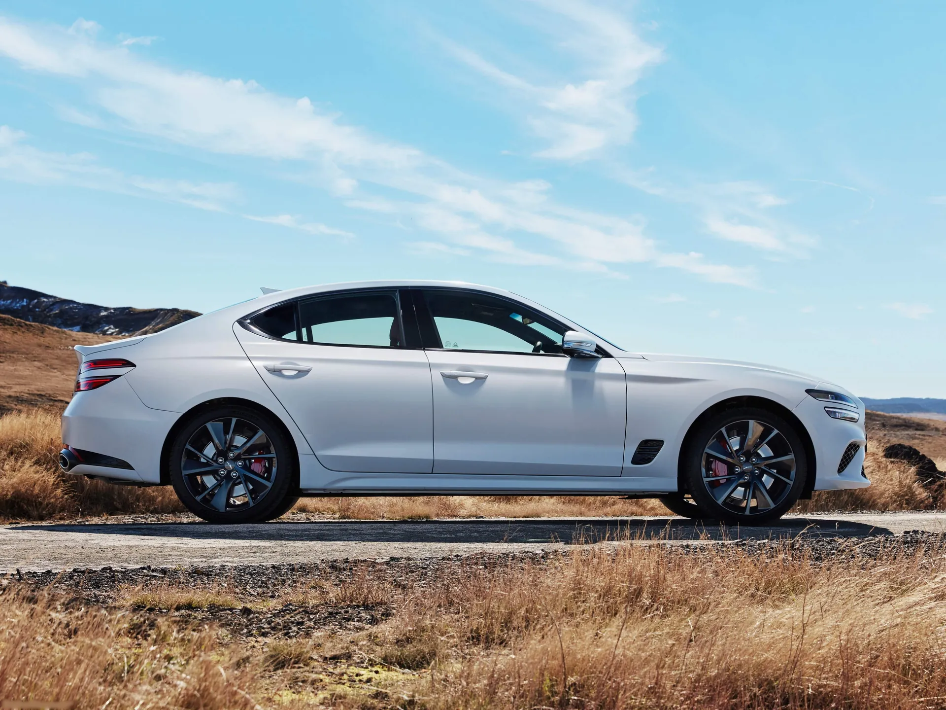 Genesis G70 (2022) – boční profil