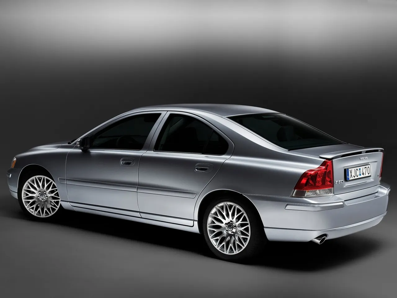 Volvo S60 (2007) – zadní tříčtvrteční pohled