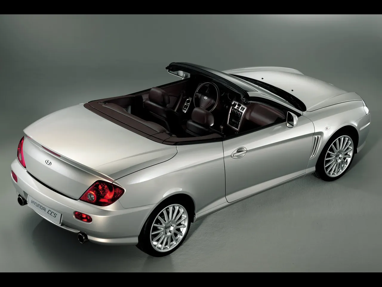 Hyundai CCS Concept (2003) – zadní tříčtvrteční pohled