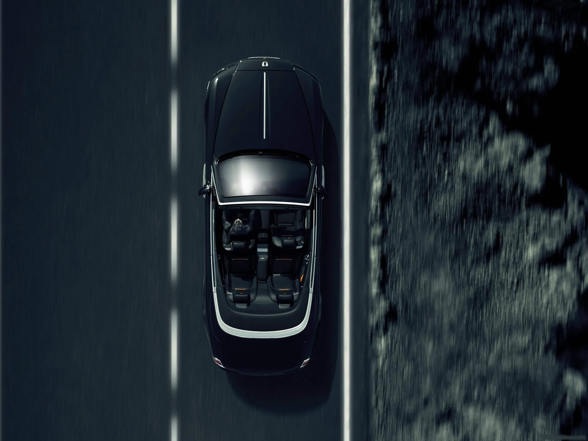 Rolls-Royce Dawn Black Badge (2017) – pohled shora