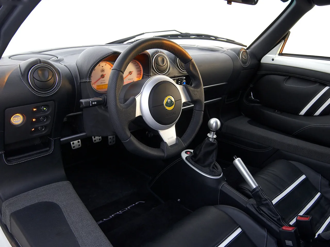 Lotus Europa SE (2008) – interiér