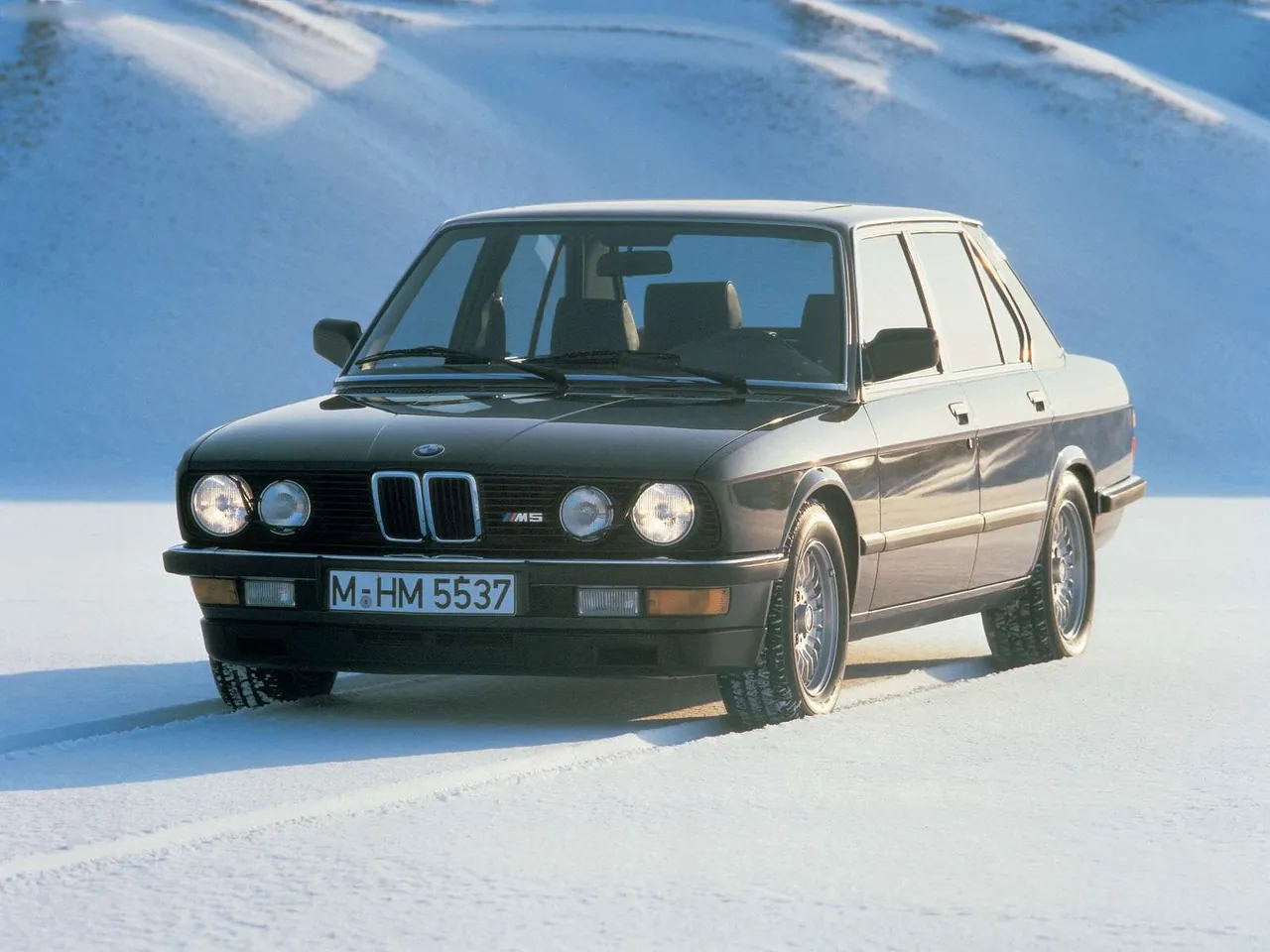 BMW M5 (1984)