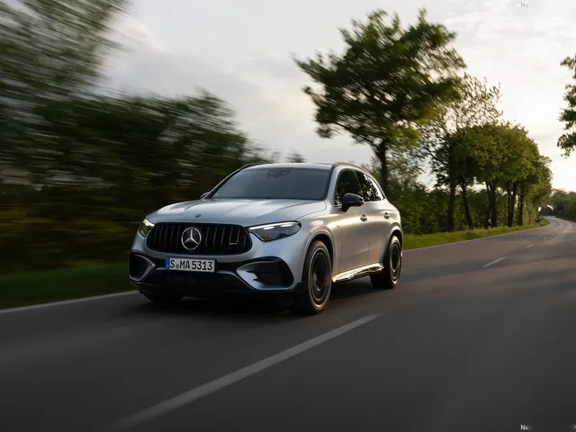 Mercedes-Benz GLC53 AMG (2027)