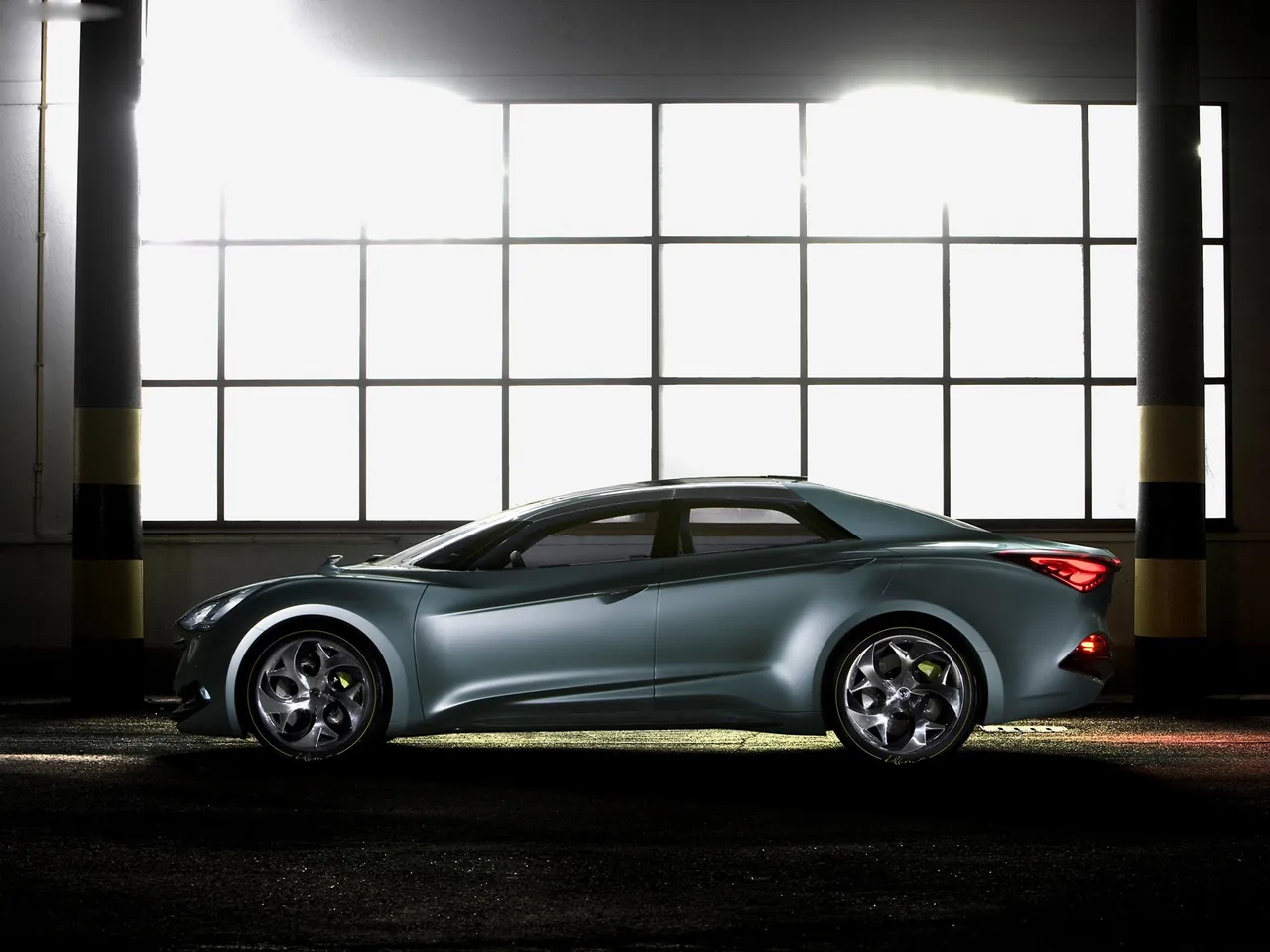 Hyundai i-flow Concept (2010) - Side Profile