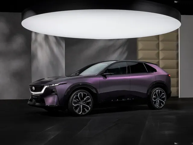 Mazda CX-6e (2027)