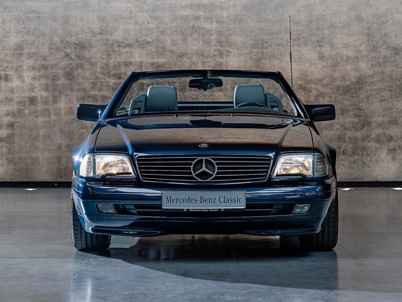 Mercedes-Benz SL 600 (1995) - Front
