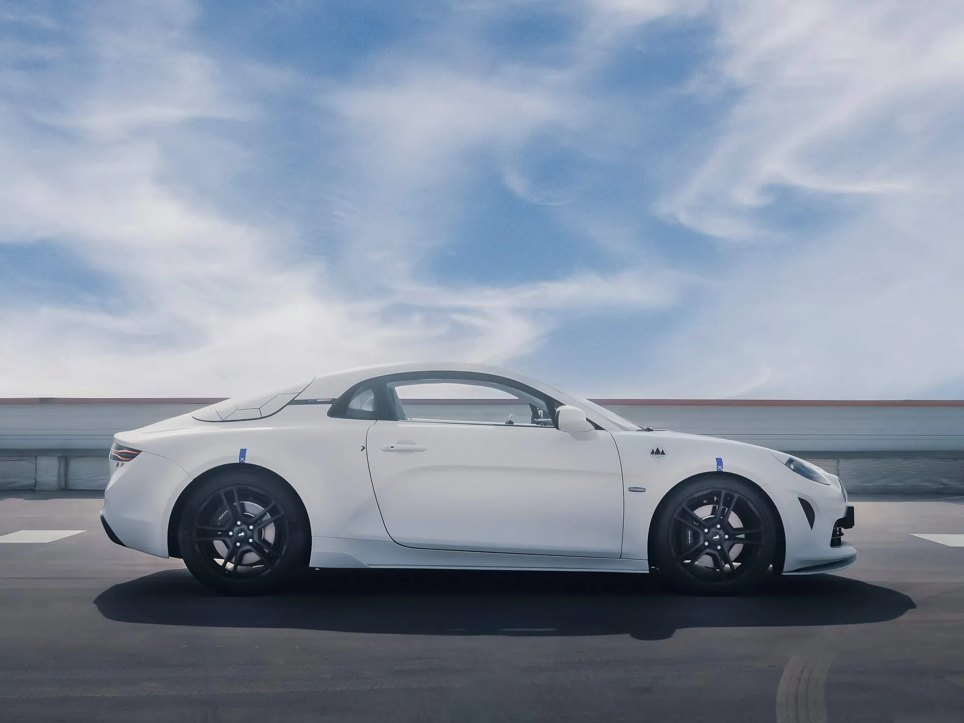 Alpine A110 E-ternite Concept (2022) – boční profil