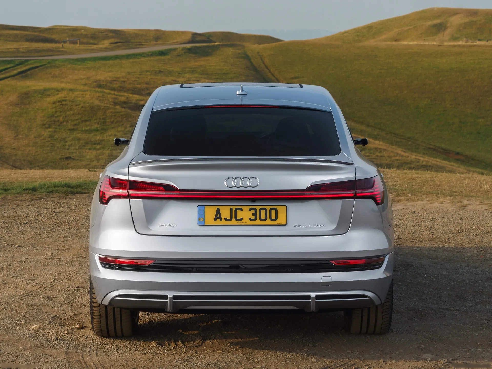 Audi e-tron Sportback [UK] (2021) – zezadu