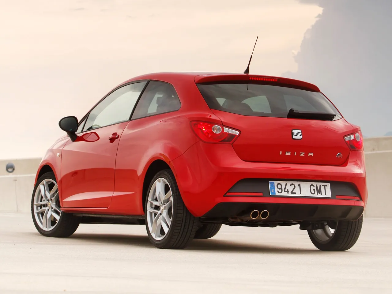 Seat Ibiza FR (2010) – zadní tříčtvrteční pohled