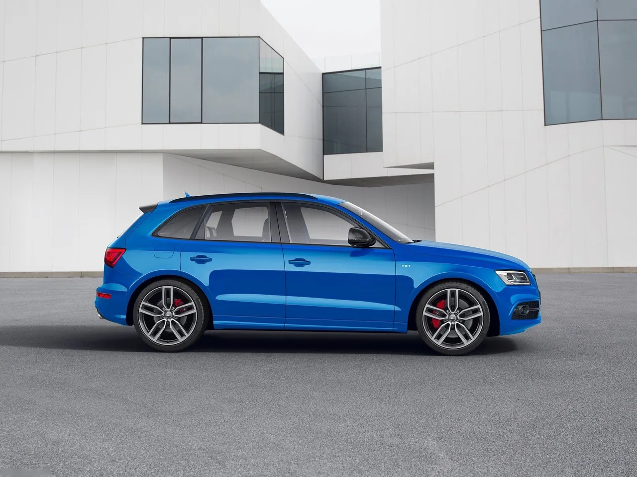 Audi SQ5 TDI plus (2016) – boční profil