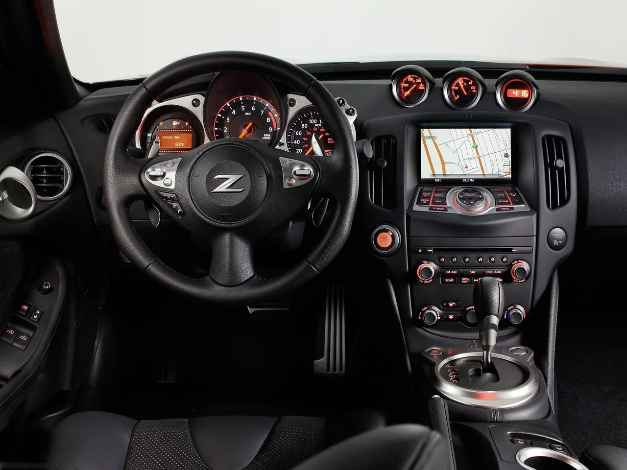 Nissan 370Z (2013) – interiér