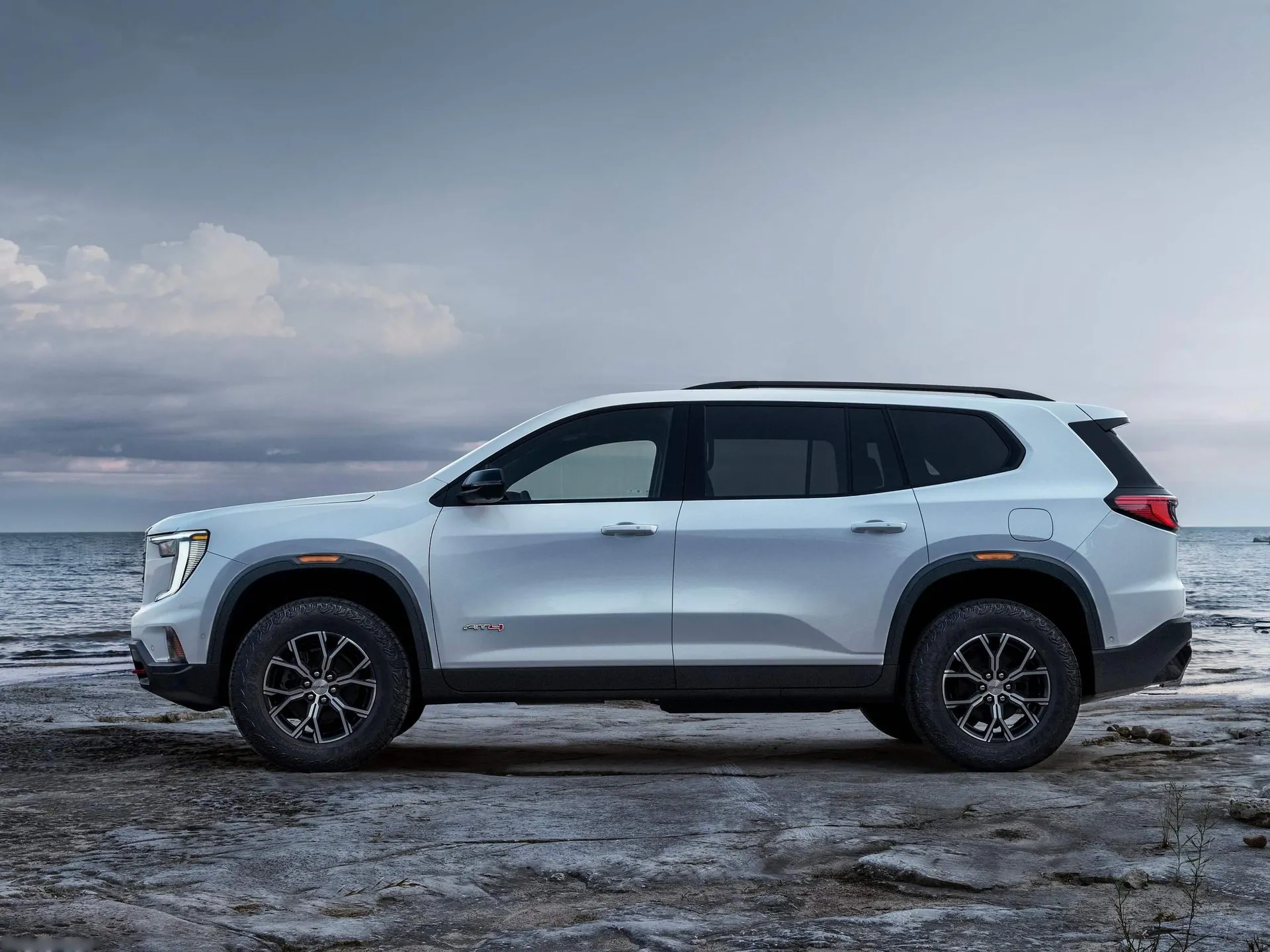 GMC Acadia (2024) – boční profil