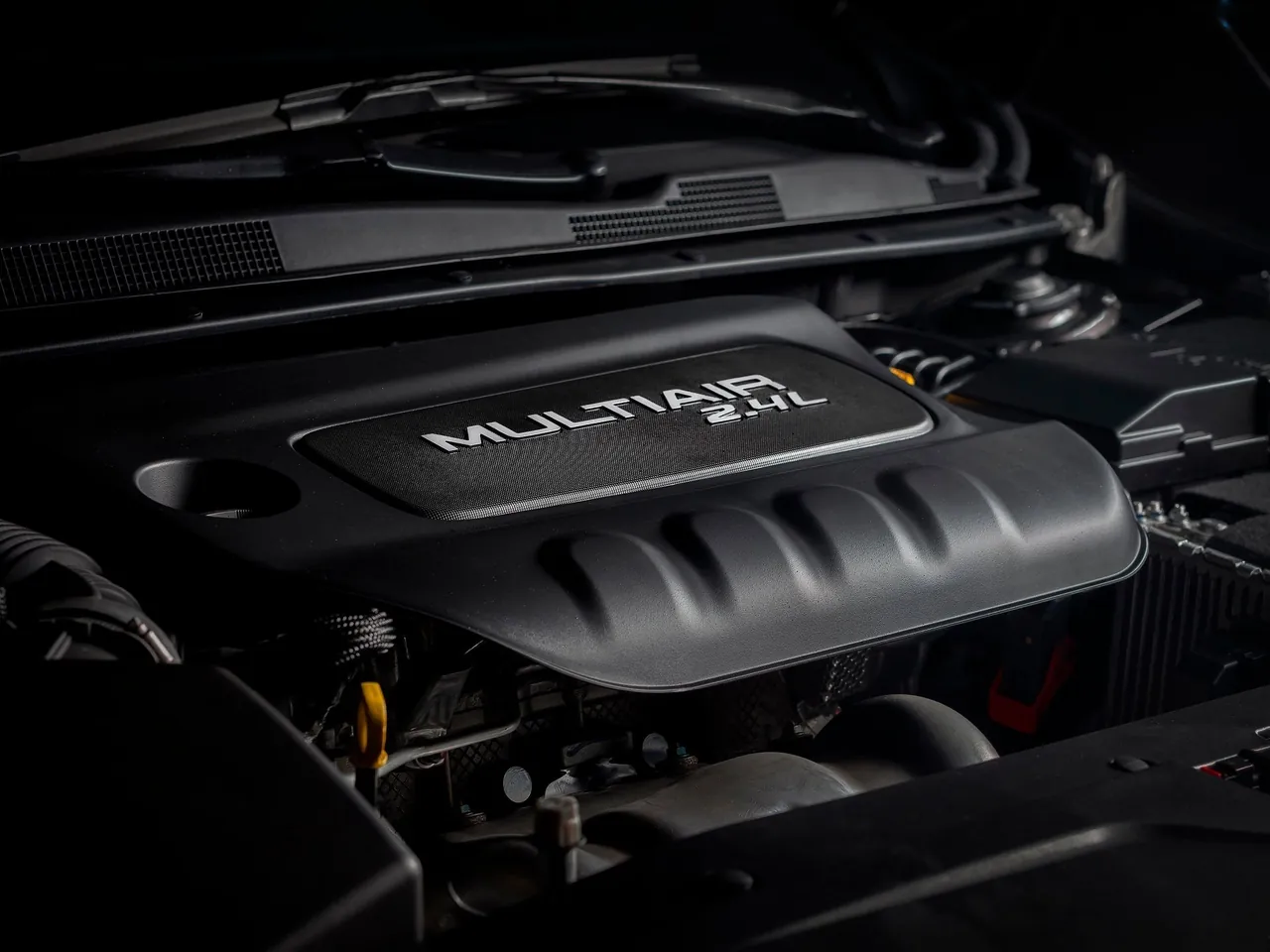 Chrysler 200 (2015) – motorový prostor