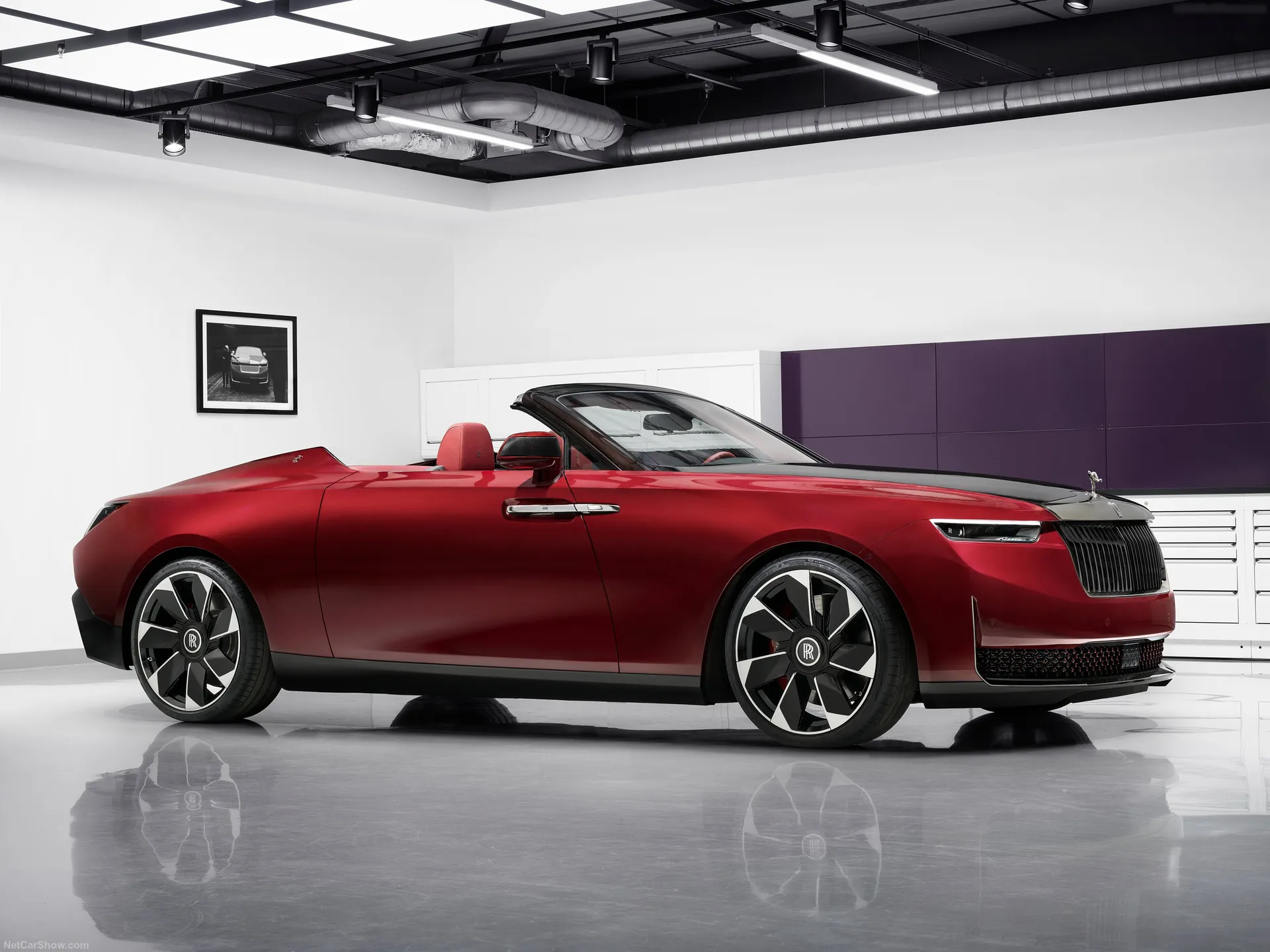 Rolls-Royce Droptail La Rose Noire (2024)