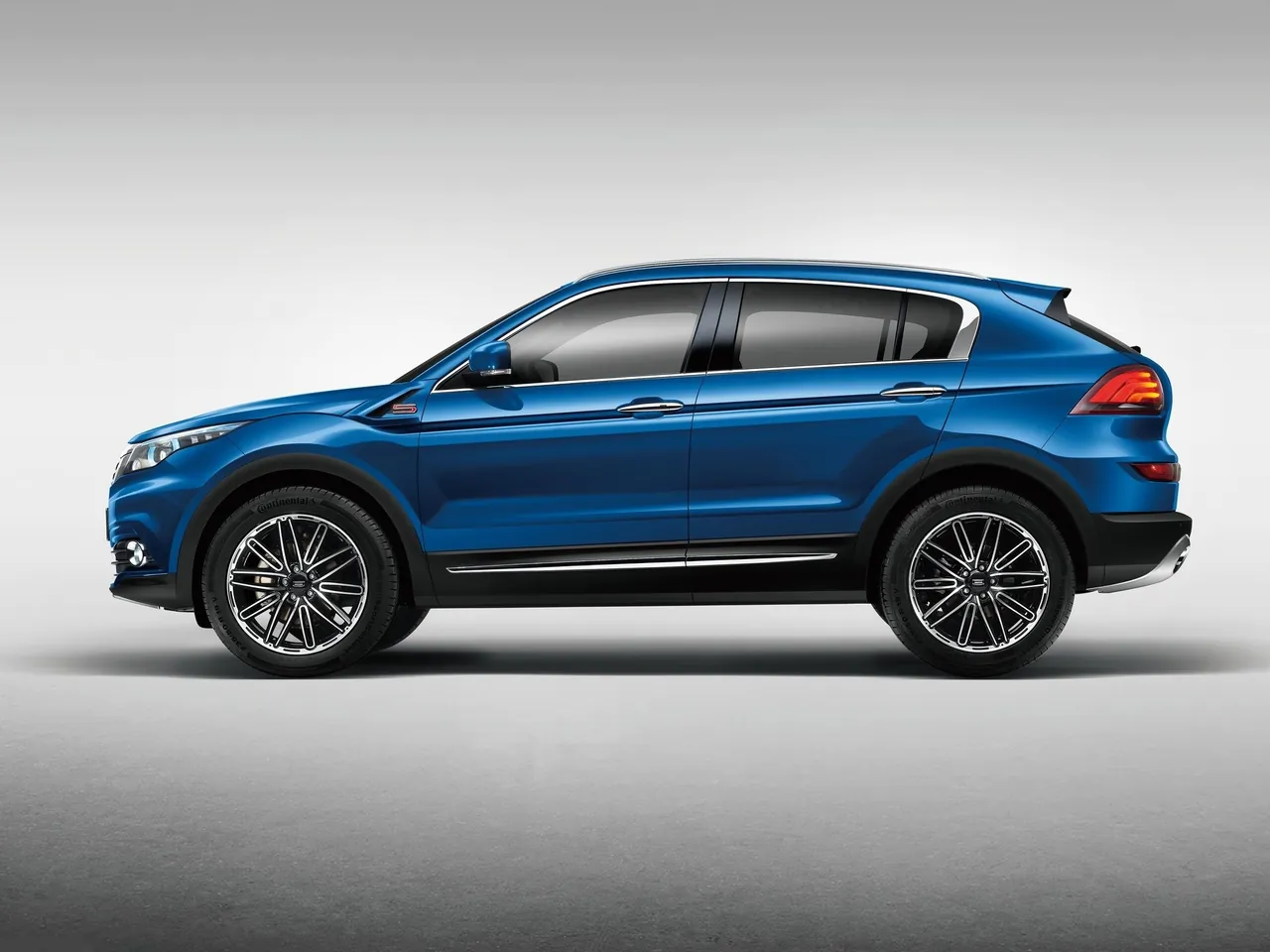 Qoros 5 SUV (2016) – boční profil