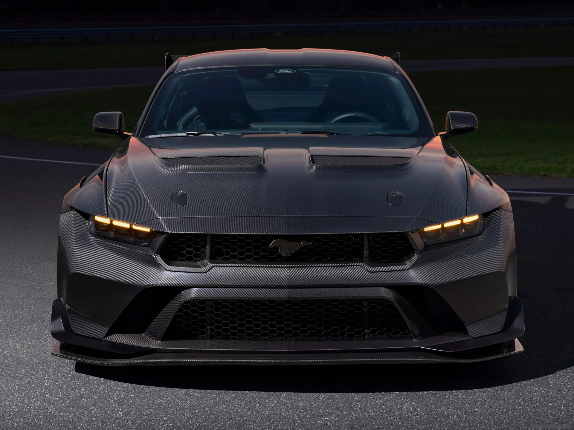 Ford Mustang GTD Liquid Carbon (2026) – zepředu