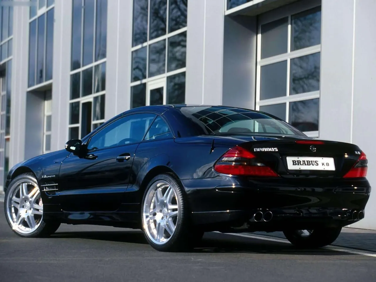 Brabus Mercedes-Benz K8 (2002) – zadní tříčtvrteční pohled
