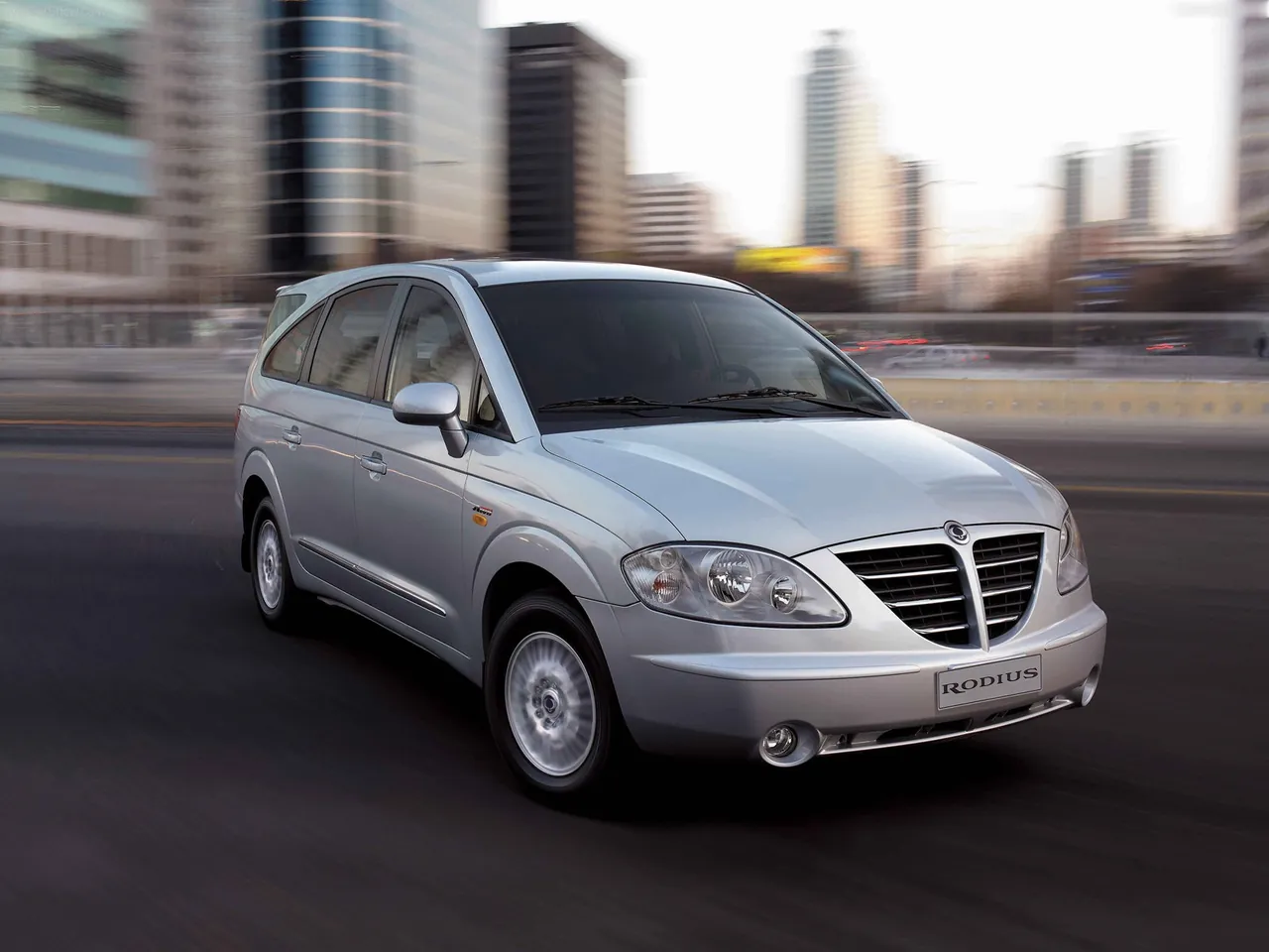 SsangYong Rodius (2004)