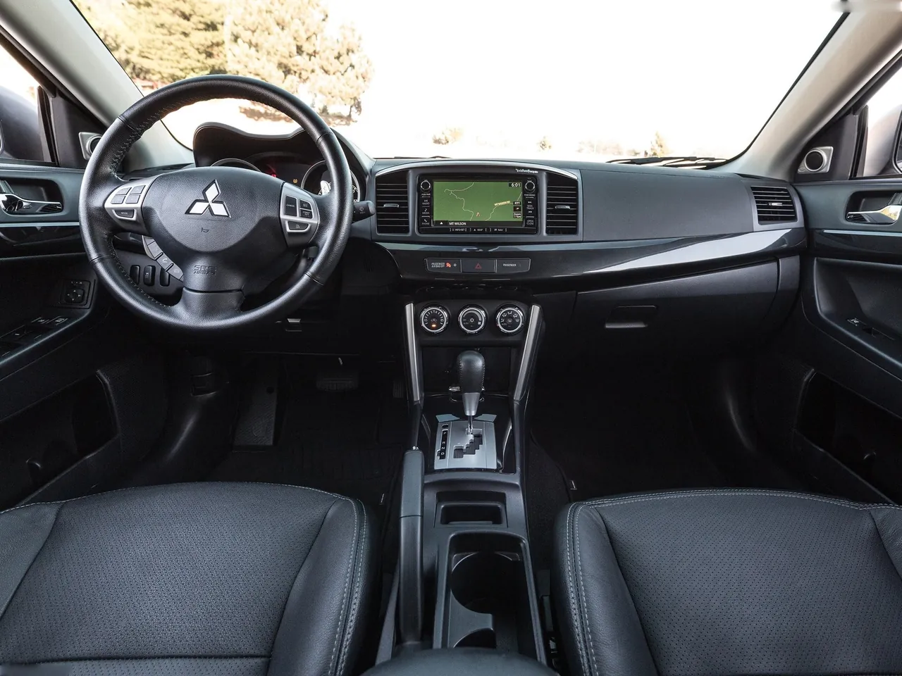 Mitsubishi Lancer GT (2016) – interiér