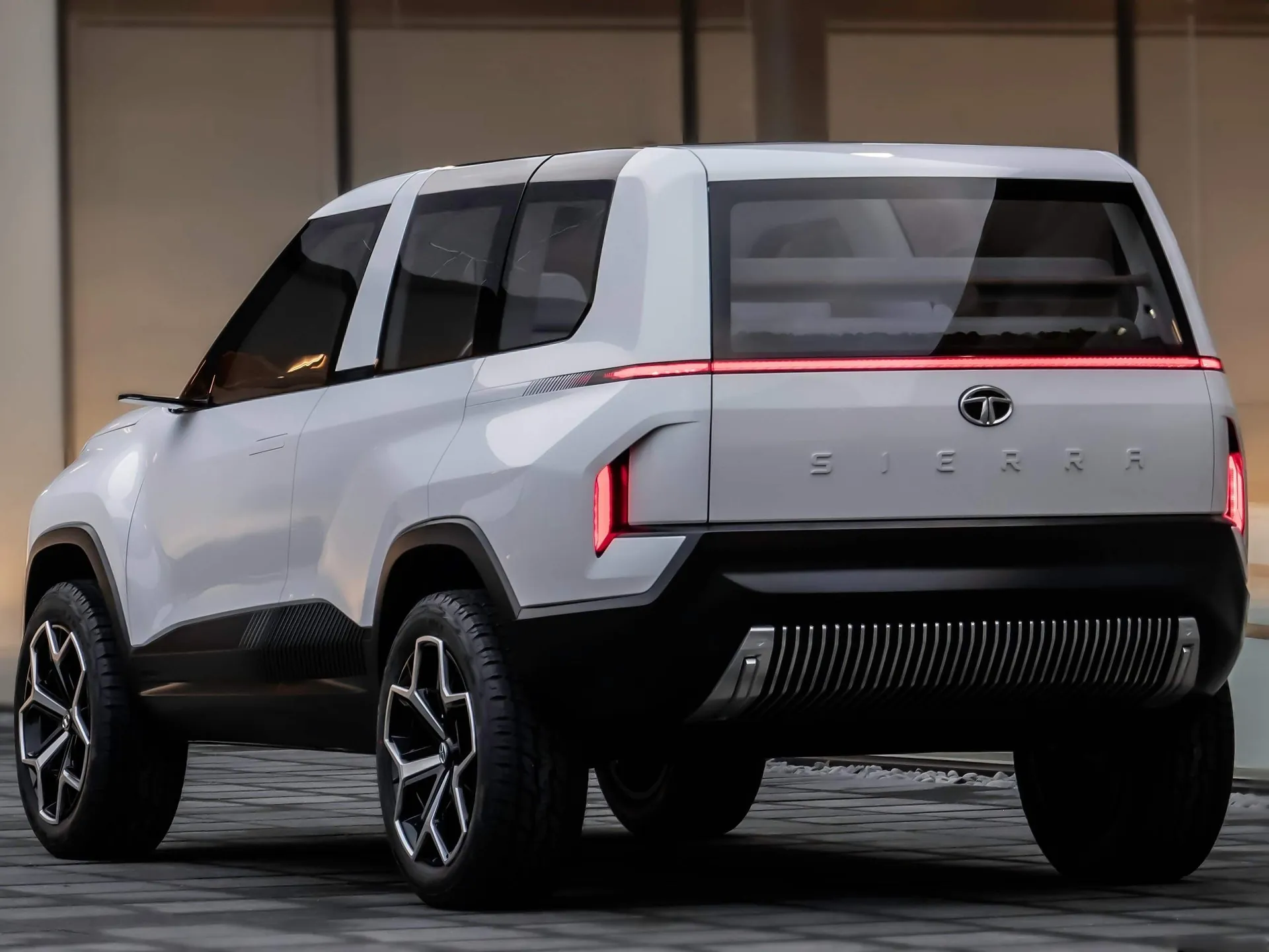 Tata Sierra Concept (2020) – zadní tříčtvrteční pohled