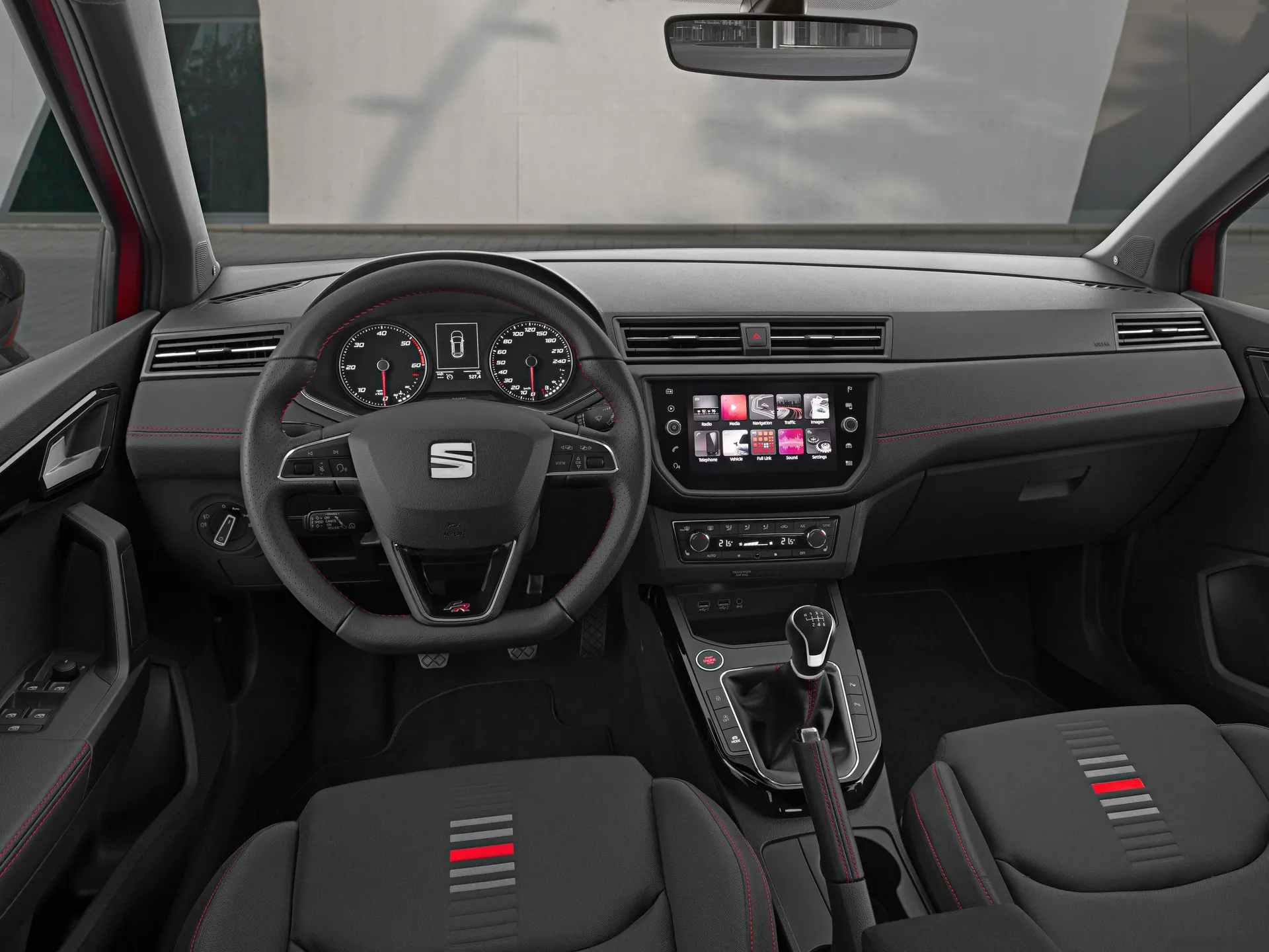 Seat Arona (2018) – interiér