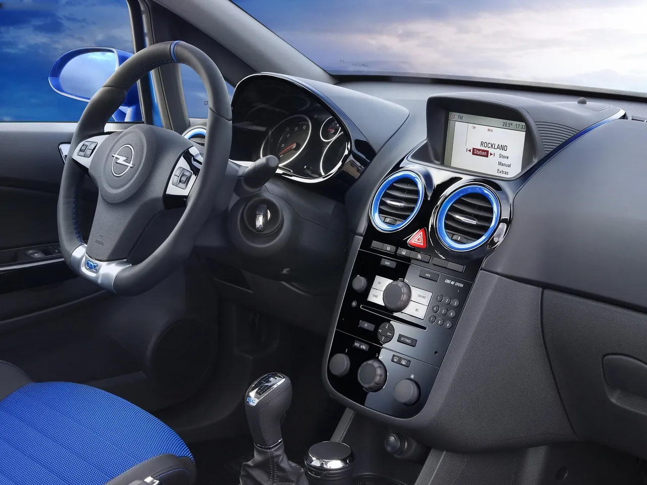 Opel Corsa OPC (2008) – interiér