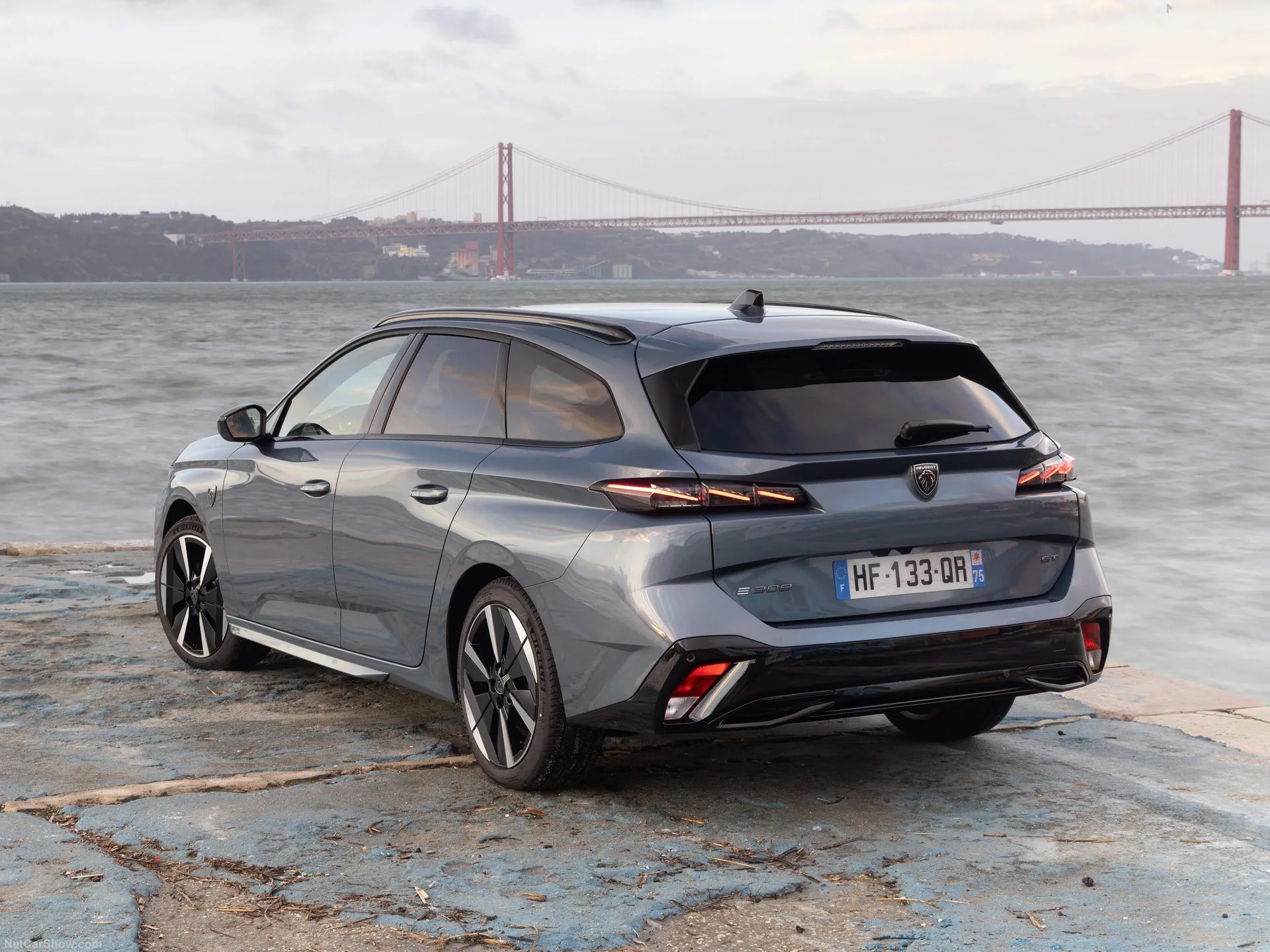 Peugeot 308 SW (2026) – zadní tříčtvrteční pohled