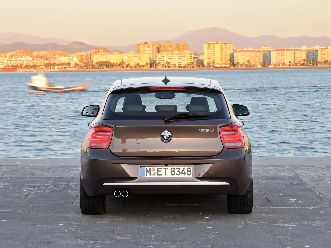 BMW 1-Series 3-door (2013) – zezadu