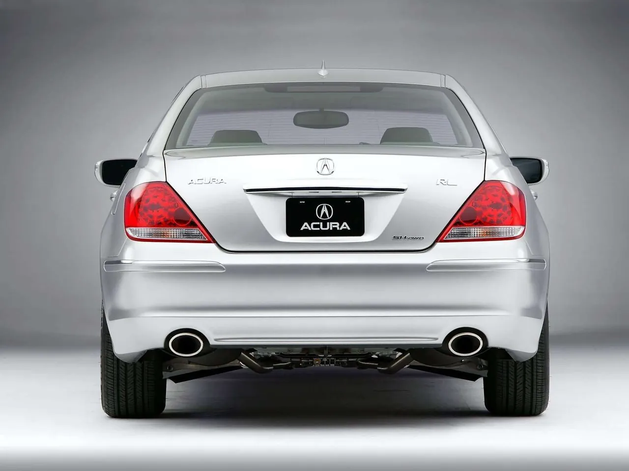 Acura RL (2005) - Rear