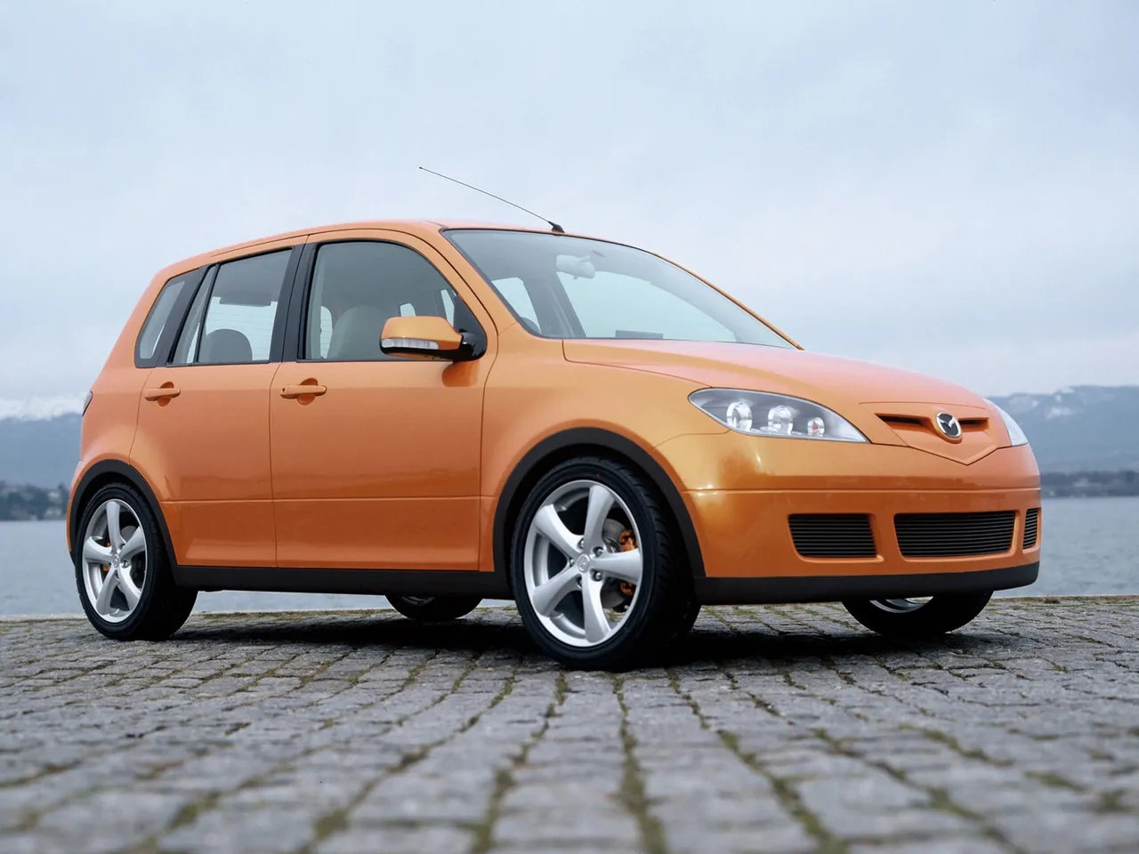 Mazda MX Sport Runabout Concept (2002)