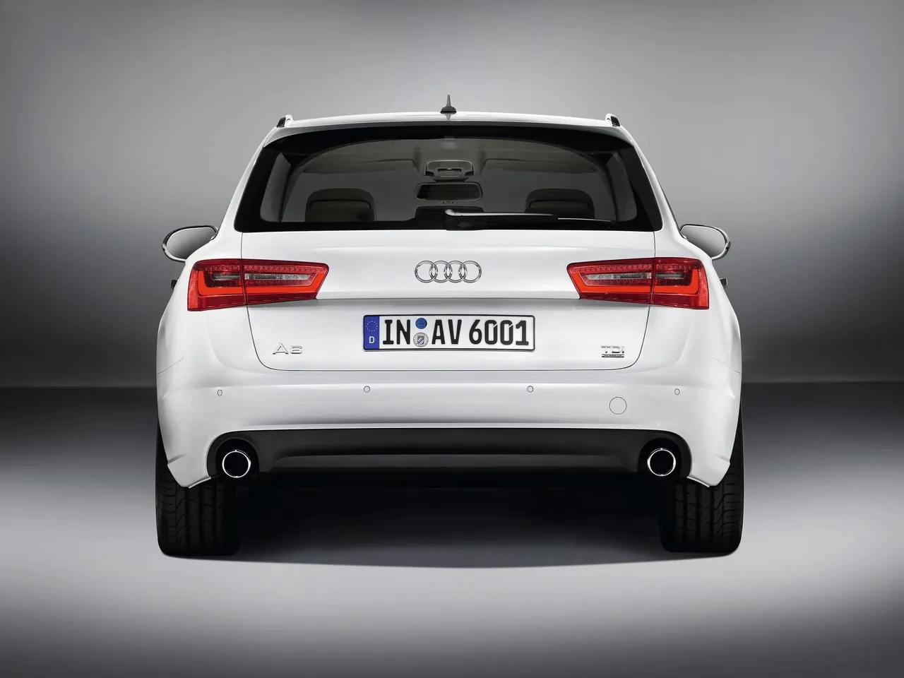 Audi A6 Avant (2012) – zezadu