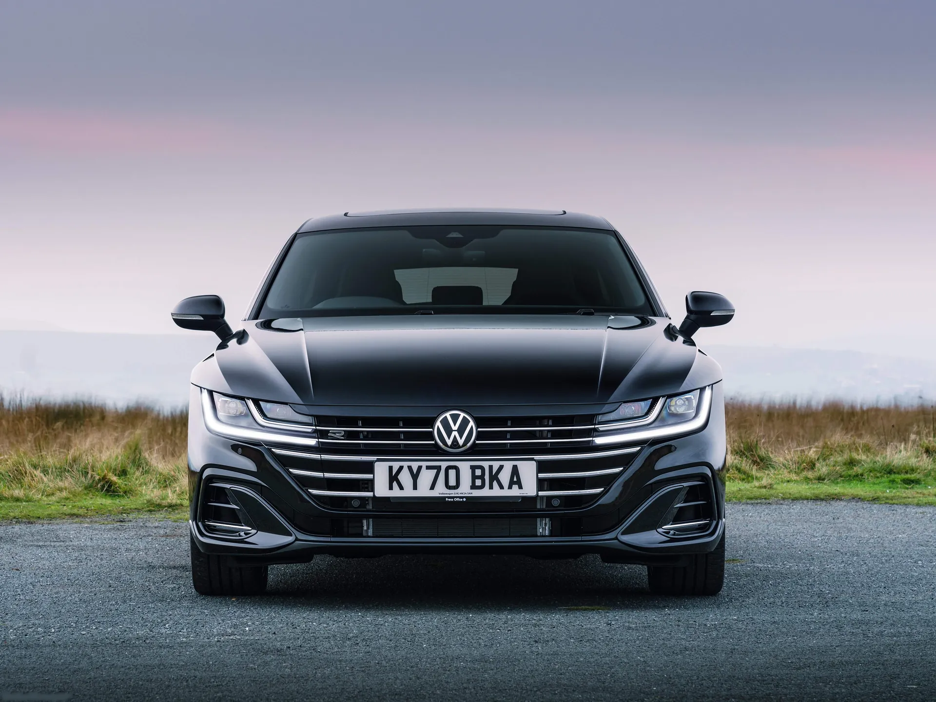 Volkswagen Arteon Shooting Brake [UK] (2021) – zepředu