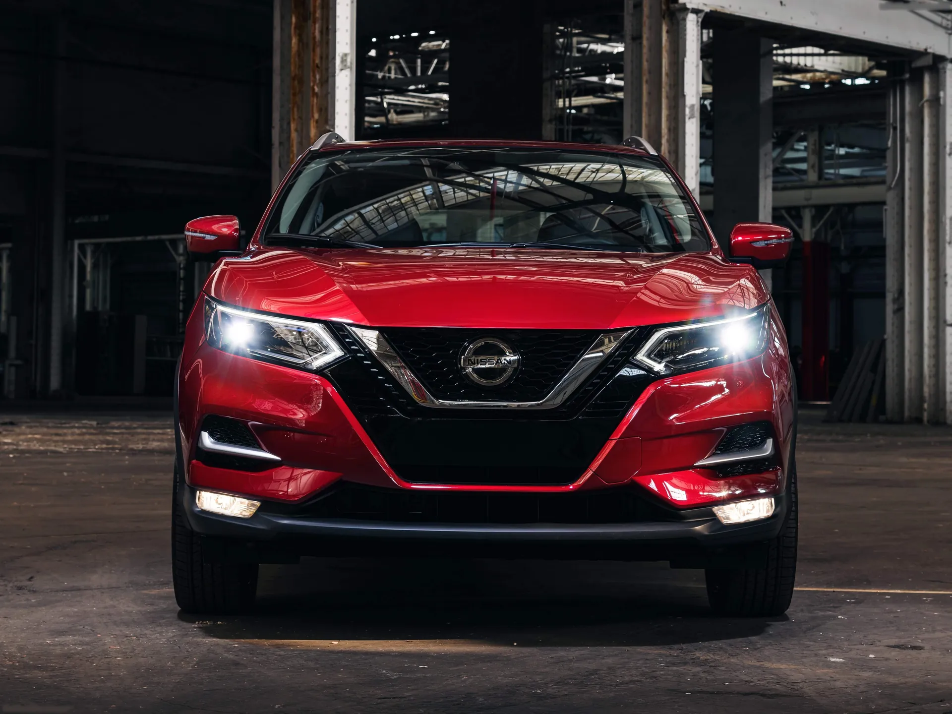 Nissan Rogue Sport (2020) - Front