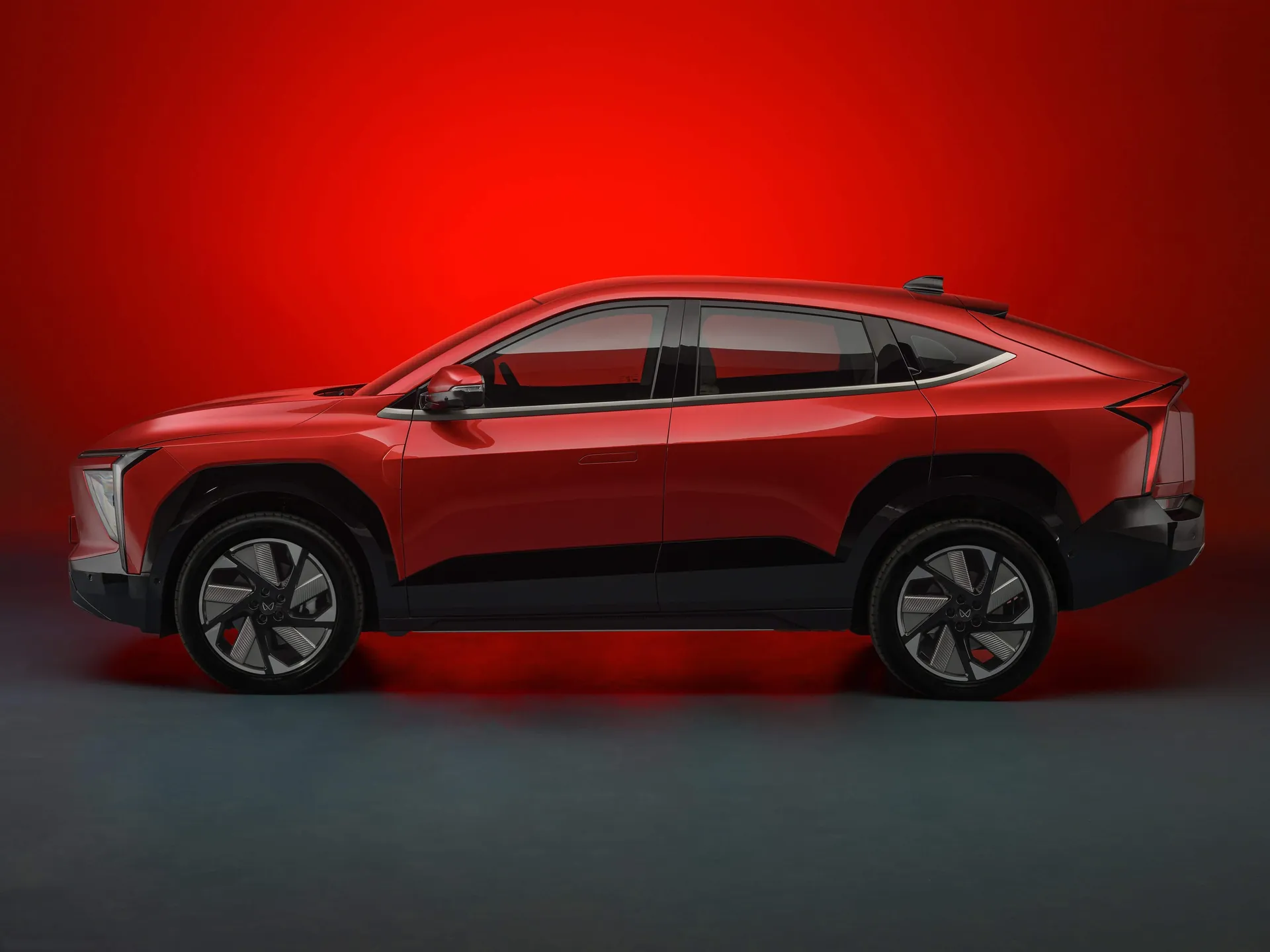 Mahindra XEV 9e (2025) – boční profil