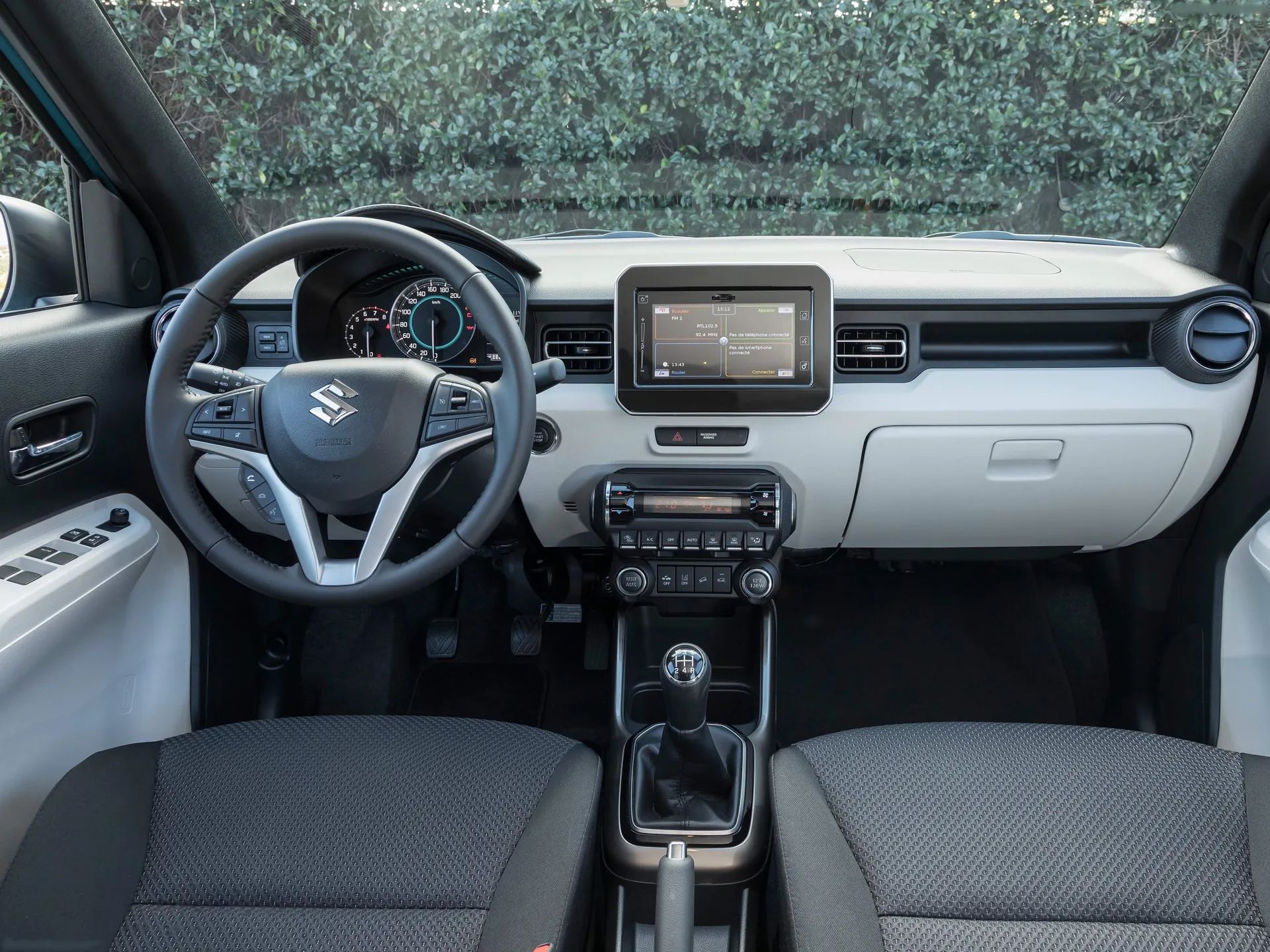 Suzuki Ignis (2017) – interiér