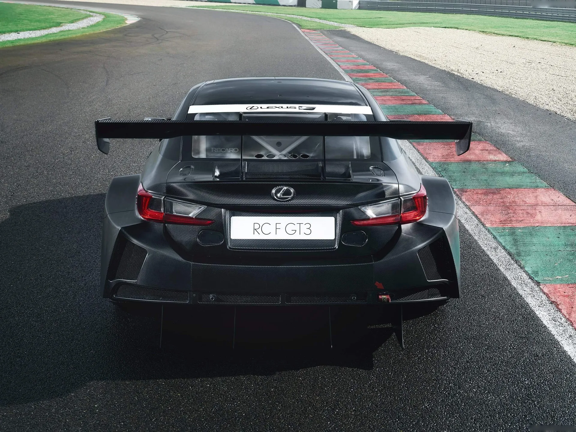 Lexus RC F GT3 (2017) – zezadu