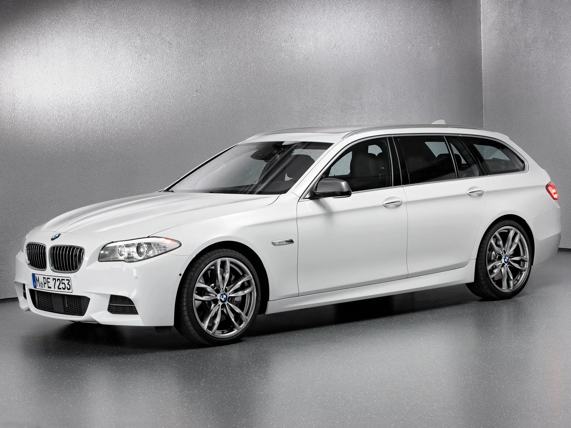 BMW M550d xDrive Touring (2013)
