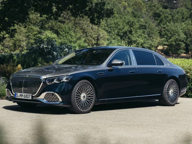 Mercedes-Benz S-Class Maybach (2027)
