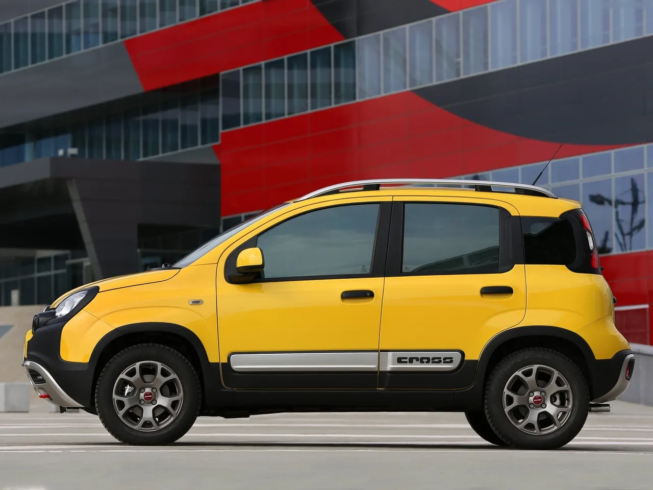 Fiat Panda Cross (2015) – boční profil