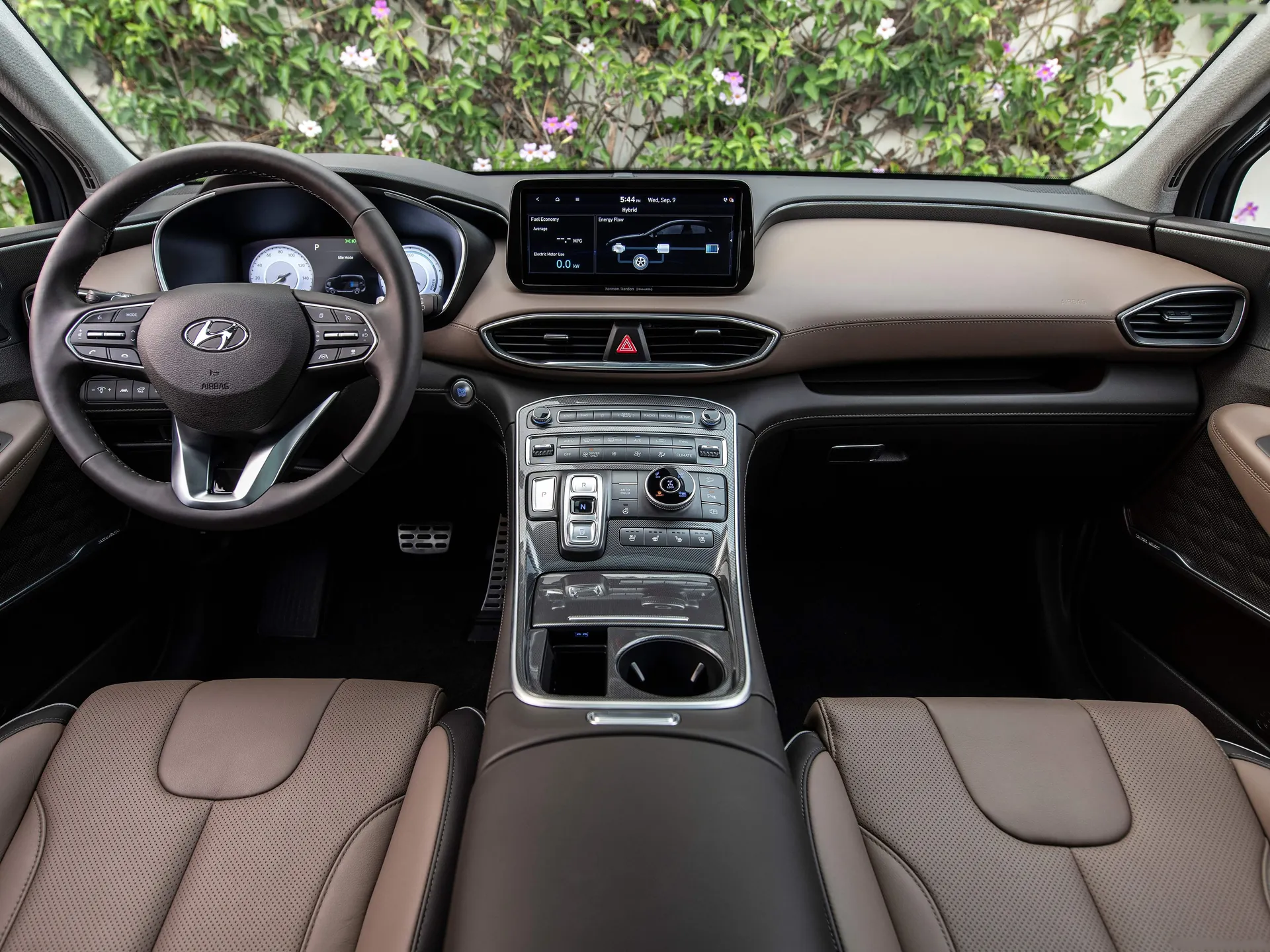 Hyundai Santa Fe [US] (2021) – interiér
