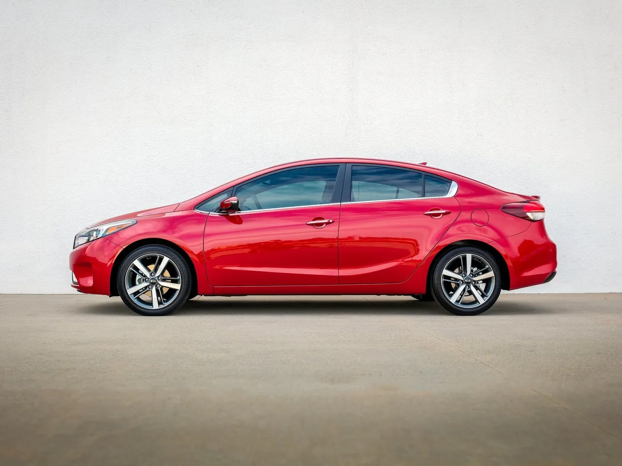 Kia Forte (2017) – boční profil