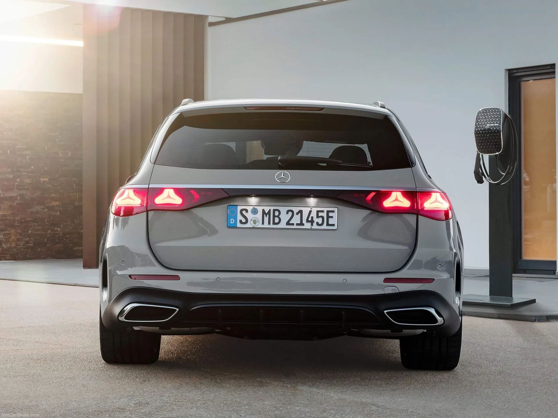 Mercedes-Benz E-Class Estate (2024) – zezadu