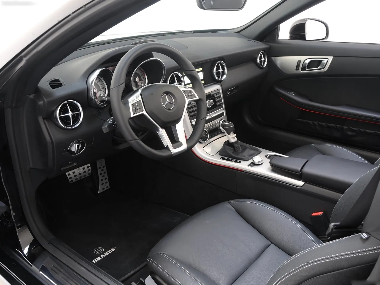 Brabus Mercedes-Benz SLK-Class (2012) – interiér