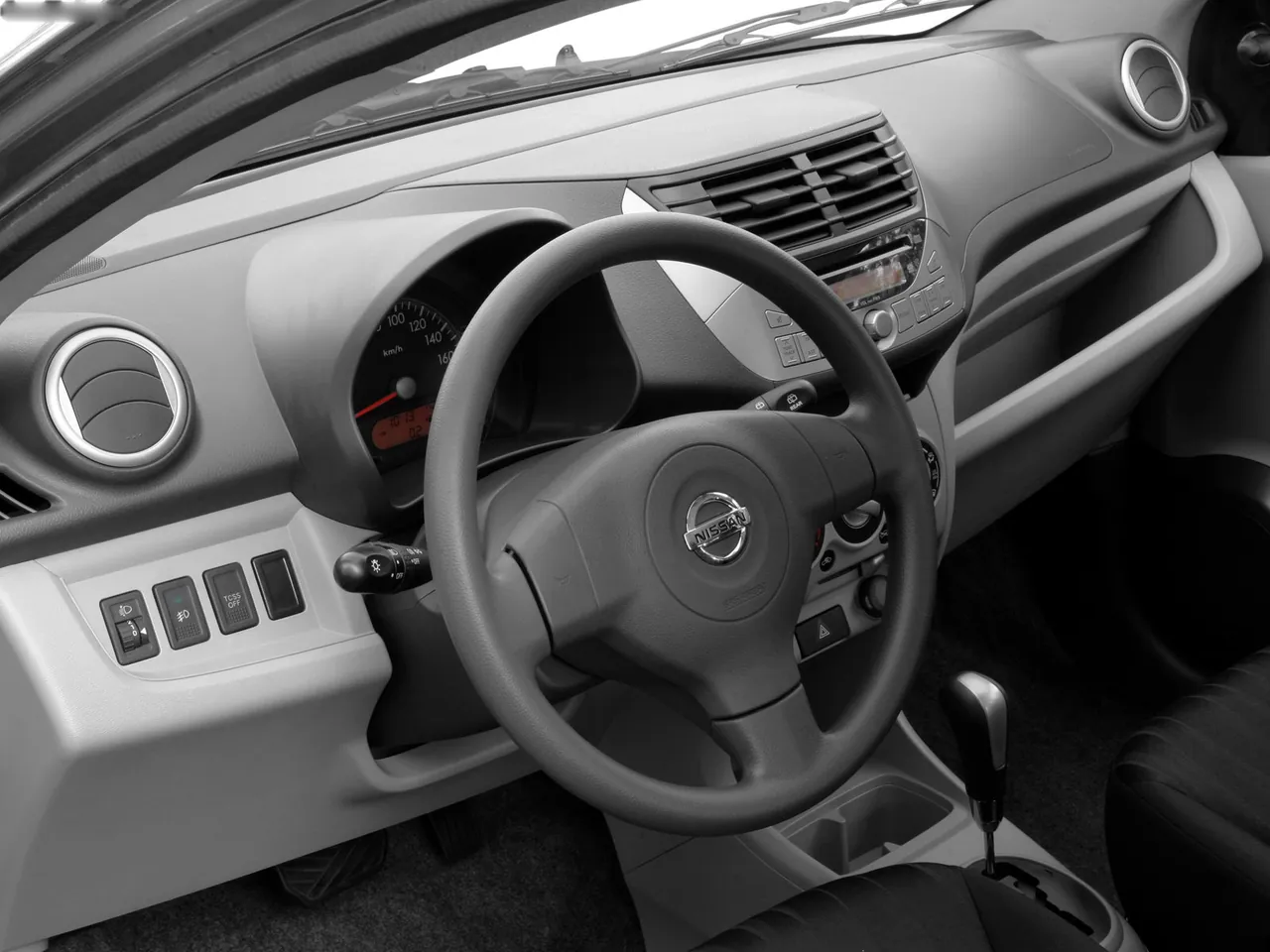 Nissan Pixo (2009) – interiér